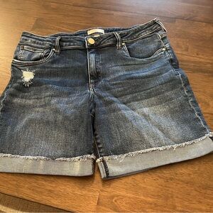 KUT from the Kloth Women's Catherine Boyfriend Short, size 12
